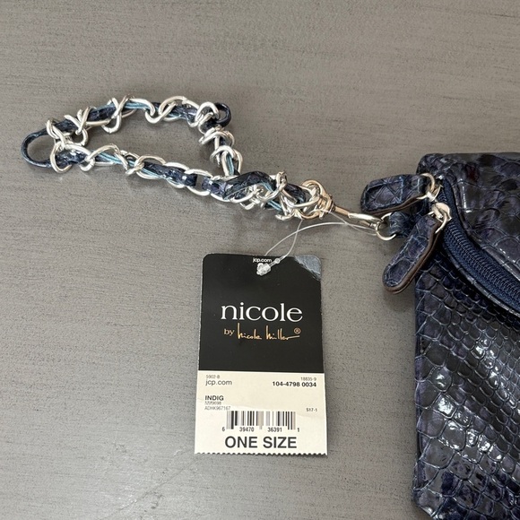 Nicole Miller Blue Snake Pattern Wristlet - Picture 2 of 3